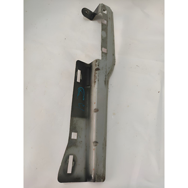 Suporte Guia Paralama Direito Citroen C4 07/11 Cx120a 0000