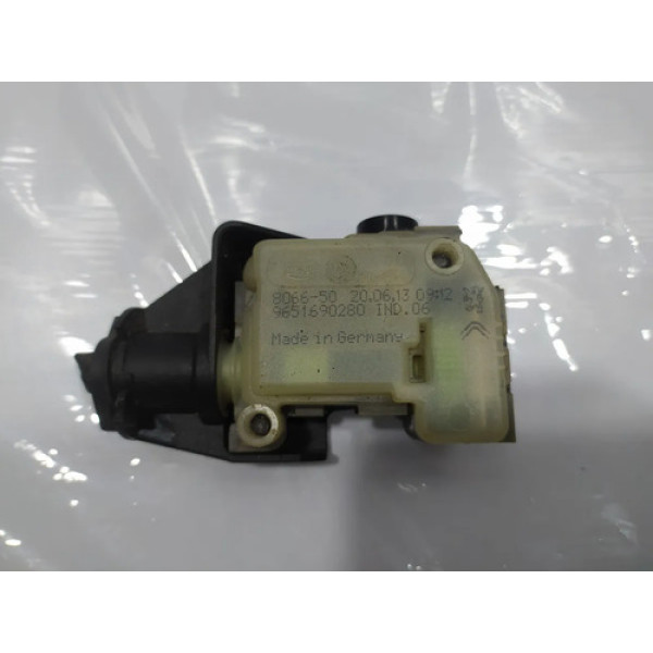 Trava Eletrica Portinhola Tanque Combustivel C4 Lounge Cx402