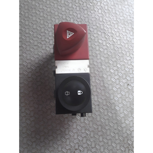 Botão  Pisca Alerta E Trava Renault  Megane  06/13 Cx243 Preto E Bordo