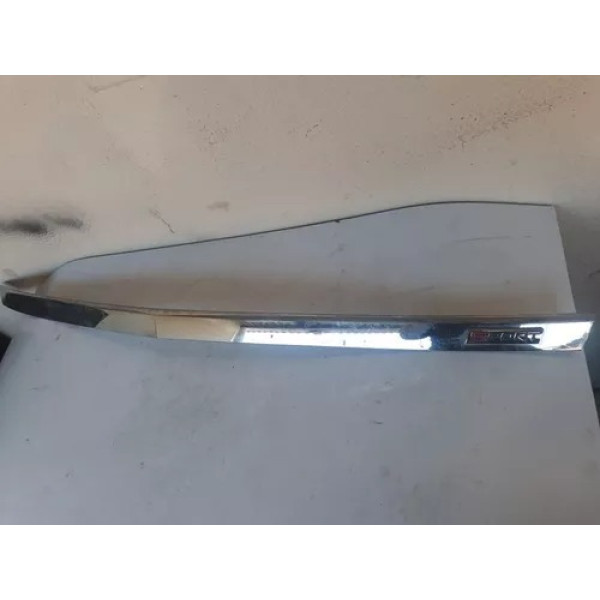 Régua  Friso Tampa Traseira  Chevrolet Capitiva  08/17 Cx250