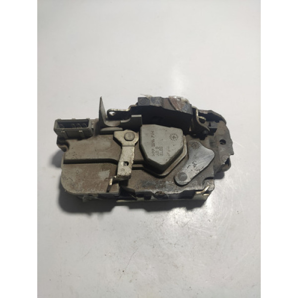 Fechadura Porta Traseira Direita Peugeot 207 1.4 2009 Cx105