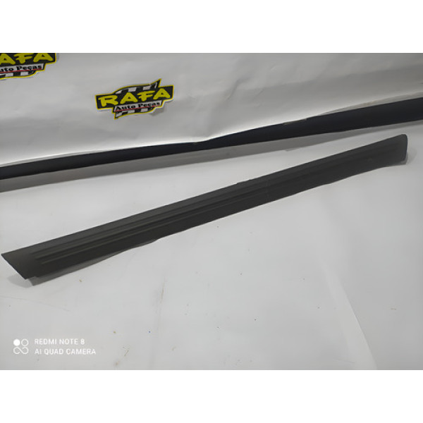 Soleira Porta D.e Ford Focus 01/09 Original 98aba13201 Preto