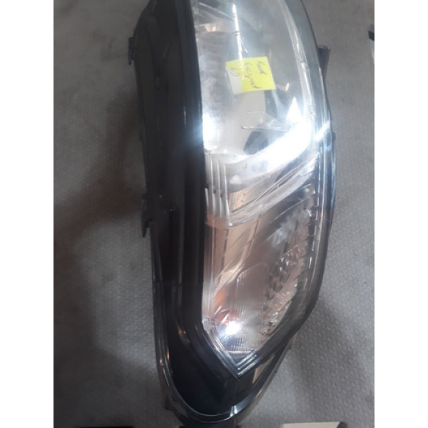 Farol Direito  Ecosport  2013/2017 Ford Com Avaria