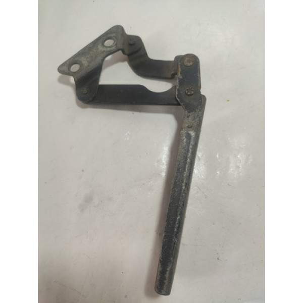 Dobradiça Capô L.direito Mercedes Benz Classe A160 Cx120d