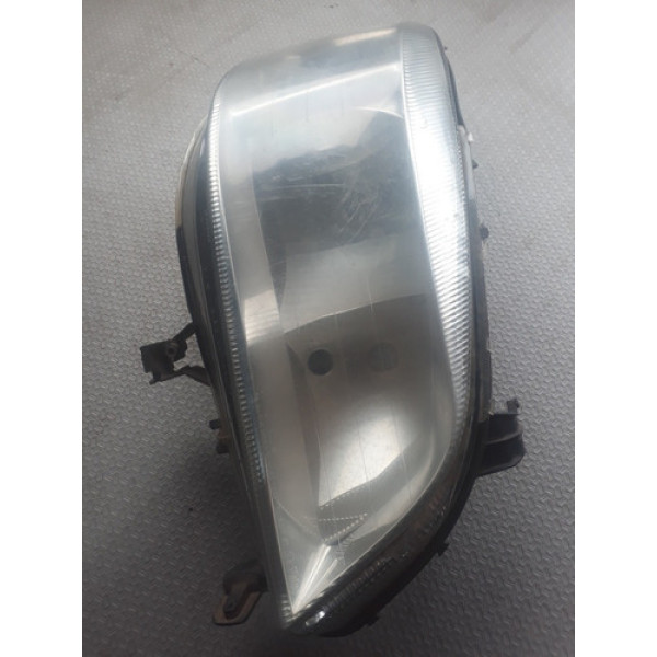 Farol Direito Chevrolet  Safira 02/12  Com Avaria