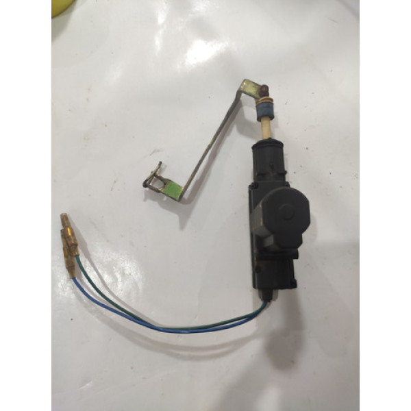 Trava Elétrica Porta Traseira Toyota/hilux 96/04 Cx438