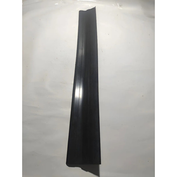 Soleira Porta Direita Bmw Z36 91/98 Cx97 Preto