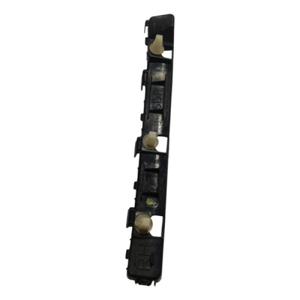 Guia Para-choque Traseiro Ld Hyundai Hb20 13/18 Cx186