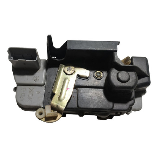 Fechadura Porta Traseira D Citroen Xsara Picasso 04/08 Cx103