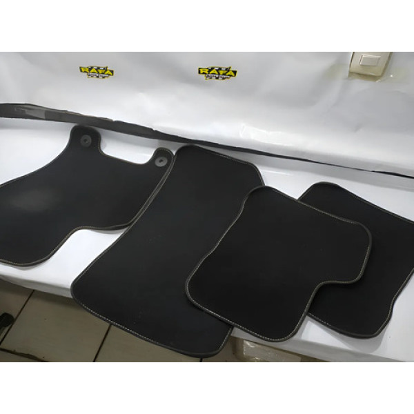 Jogo Tapete Tecido Jeep Renegade  2019/2021 1.8 Flex  Preto
