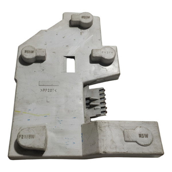 Circuito Lanterna Traseira Esquerda Gm Vectra 01/06 Cx109 Esquerdo/motorista