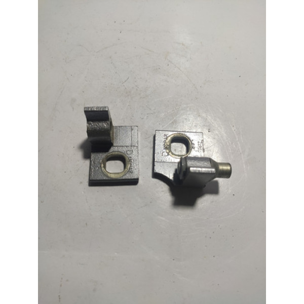 Dobradiça Batente Porta Traseira D.fiat Siena 2019 Cx105