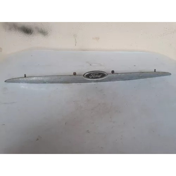 Régua  Aplique Tampa Ford Mondeo 96/01 Cx250