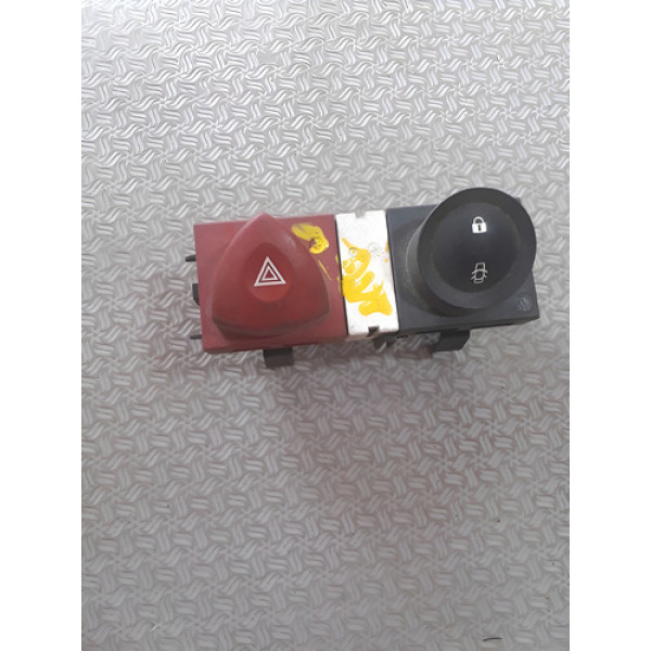 Botão  Pisca Alerta E Trava Renault  Megane 06/13 Cx243 Preto E Bordo