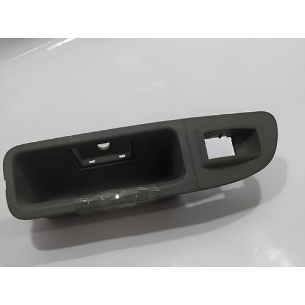 Moldura Botão Vidro  Tras/esq Fiat Grand Siena 2014 Cx242