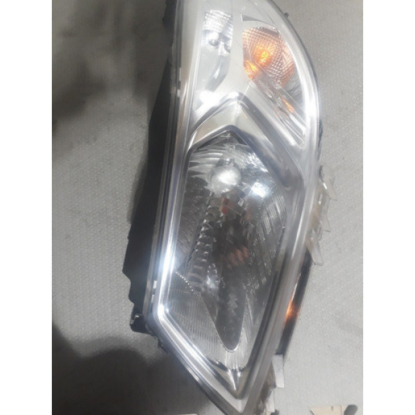 Farol Esquerdo Ônix 2013