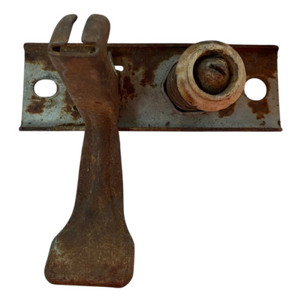 Fecho Superior Do Capô Fiat Palio 96/02 Cx515