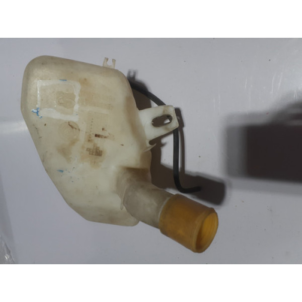 Reservatório De Agua Do Parabrisa Fiat Strada P1 3-andar