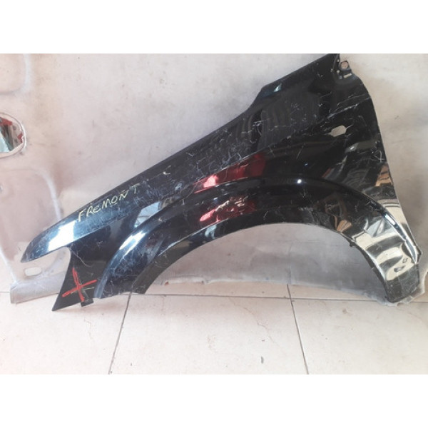 Paralama Lado Esquerdo Motorista Freemont 2011 Á 15c/ Avaria