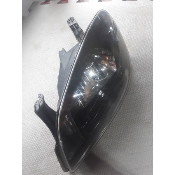 Farol Esquerdo Celta 2007/2009 Com Avaria