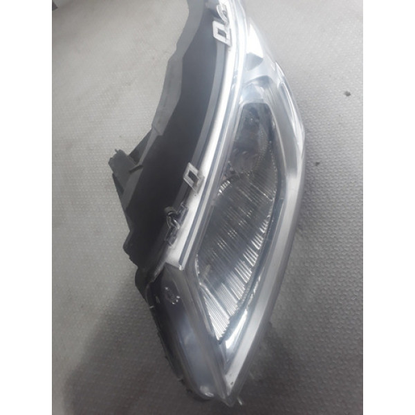 Farol Direito Direito Ônix 13/16 Gm Com Avaria