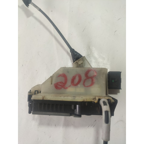 Fechadura Porta Dianteira Direita Peugeot 208 13/19 Cx446