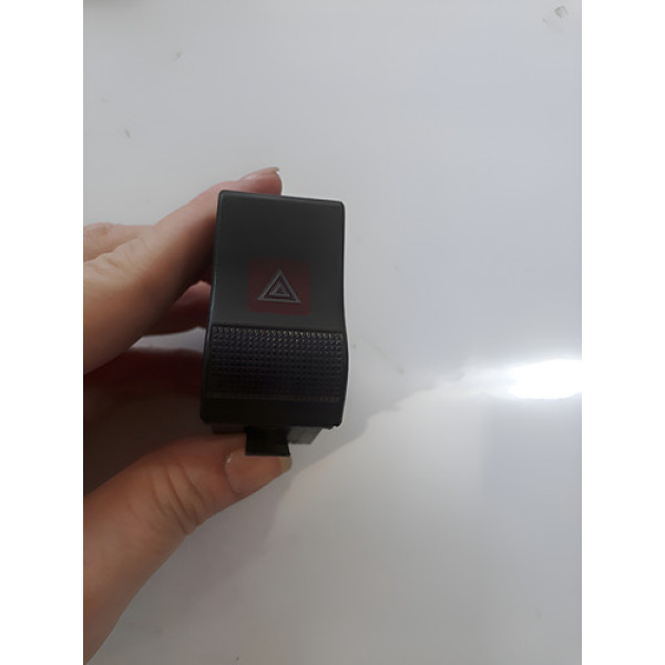 Botão  Interruptor  Alerta  Santana 91/98 Cx243 Preto