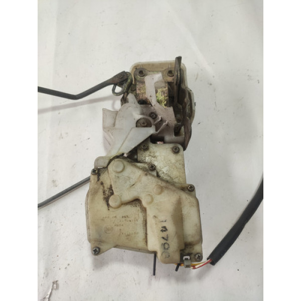 Fechadura Porta Dianteira Esq. Renault Megane 98/00 Cx451