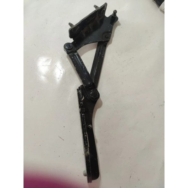 Dobradiça Porta Malas Esquerdo Peugeot 2008/2012 Cx120b