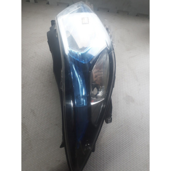 Farol Direito Ônix 13/16 Gm  Com Avaria