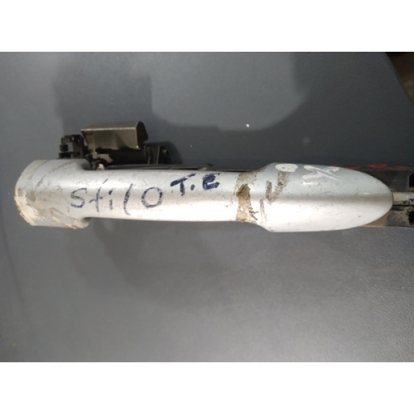 Maçaneta Externa Traseira Esquerda  Fiat Stilo 2002 Cx110 