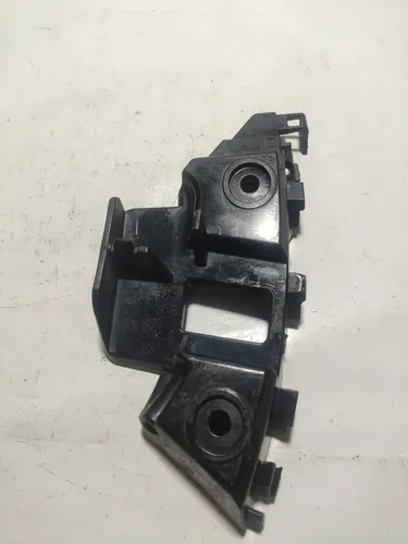 Guia Para-choque Dianteiro Direito Jetta 12/14 Cx97