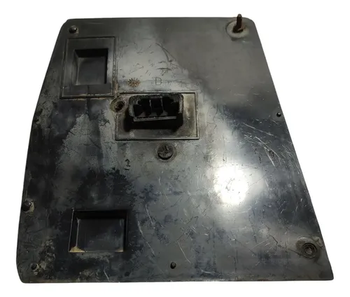 Moldura Carcaça Lanterna Traseira Ld Fiat Uno 1984 Cx187